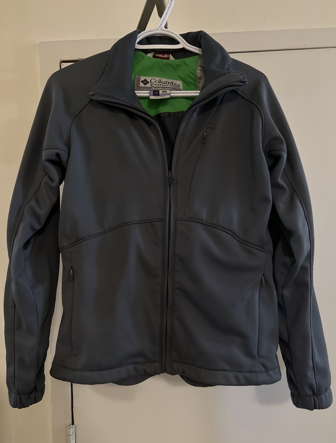 Columbia Softshell Jacket - Size S