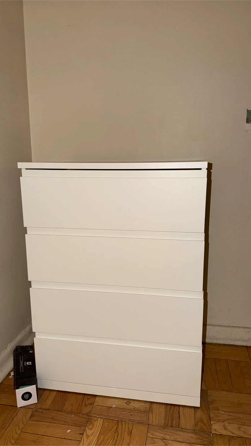 IKEA Malm 4-drawer dresser - White