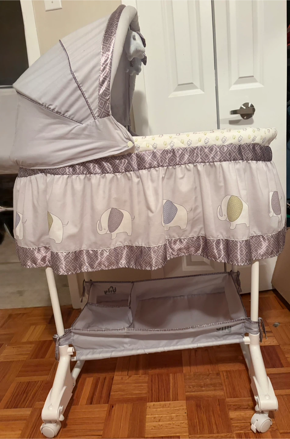 Bassinet with Elephant Design