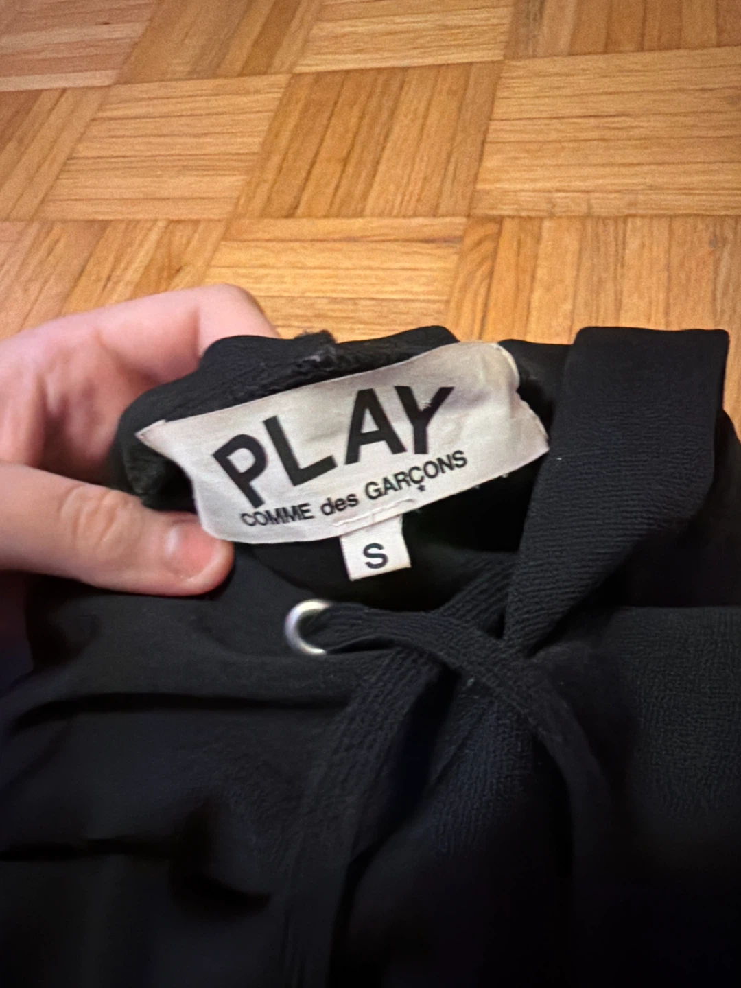Comme des Garçons PLAY Black Hoodie - Size S - photo 3