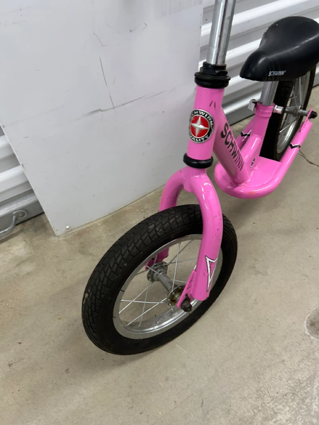 Schwinn Pink Balance Bike - photo 2