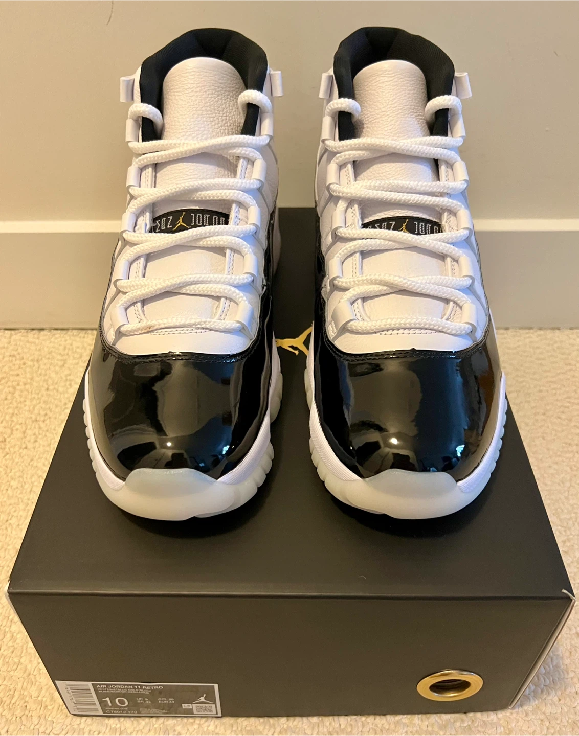 Air Jordan 11 Retro White/Black Size 10 - photo 2