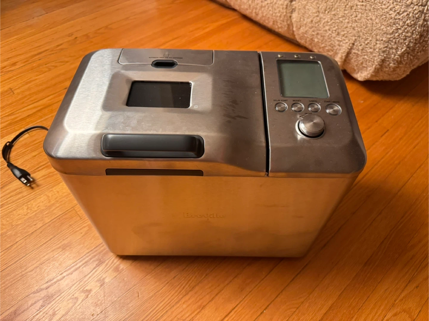 Breville Bread Maker (Excellent Condition, Like New)