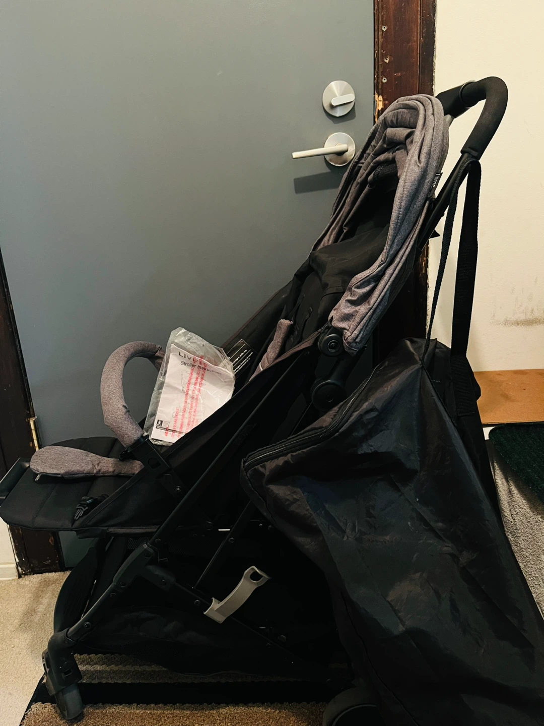 Lightweight Travel Stroller - photo 4