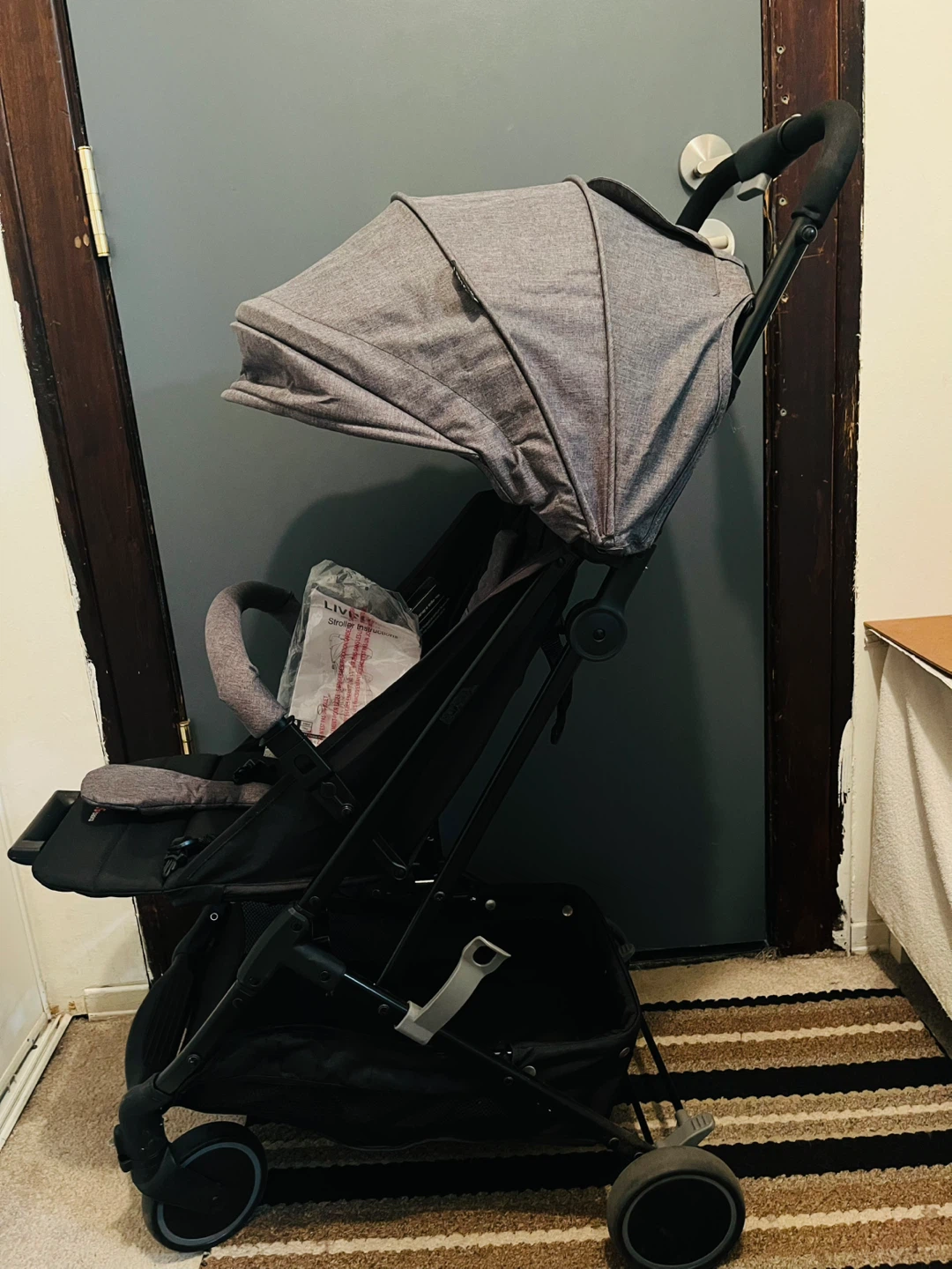 Lightweight Travel Stroller - photo 5
