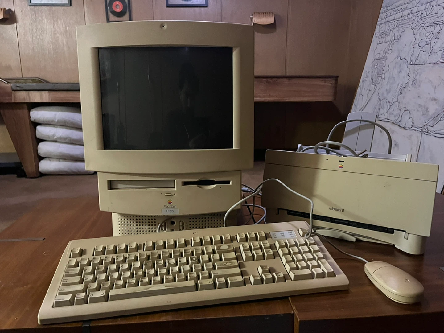 Vintage Macintosh LC 575 Computer - photo 4