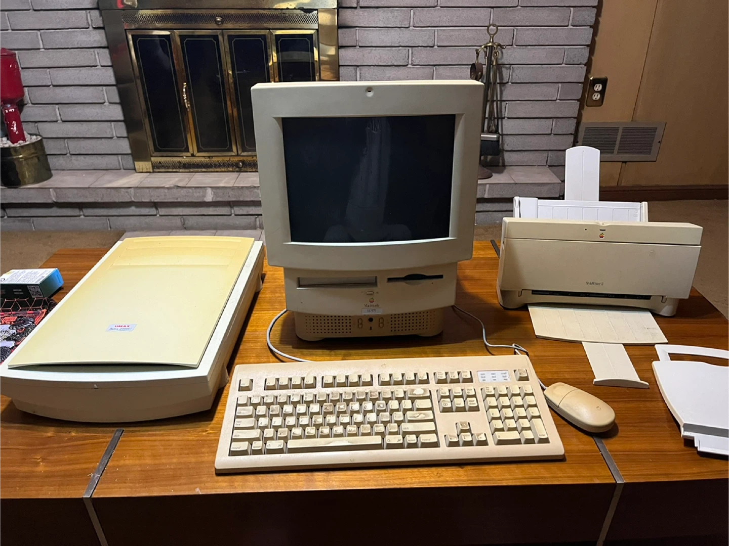 Vintage Macintosh LC 575 Computer - photo 3