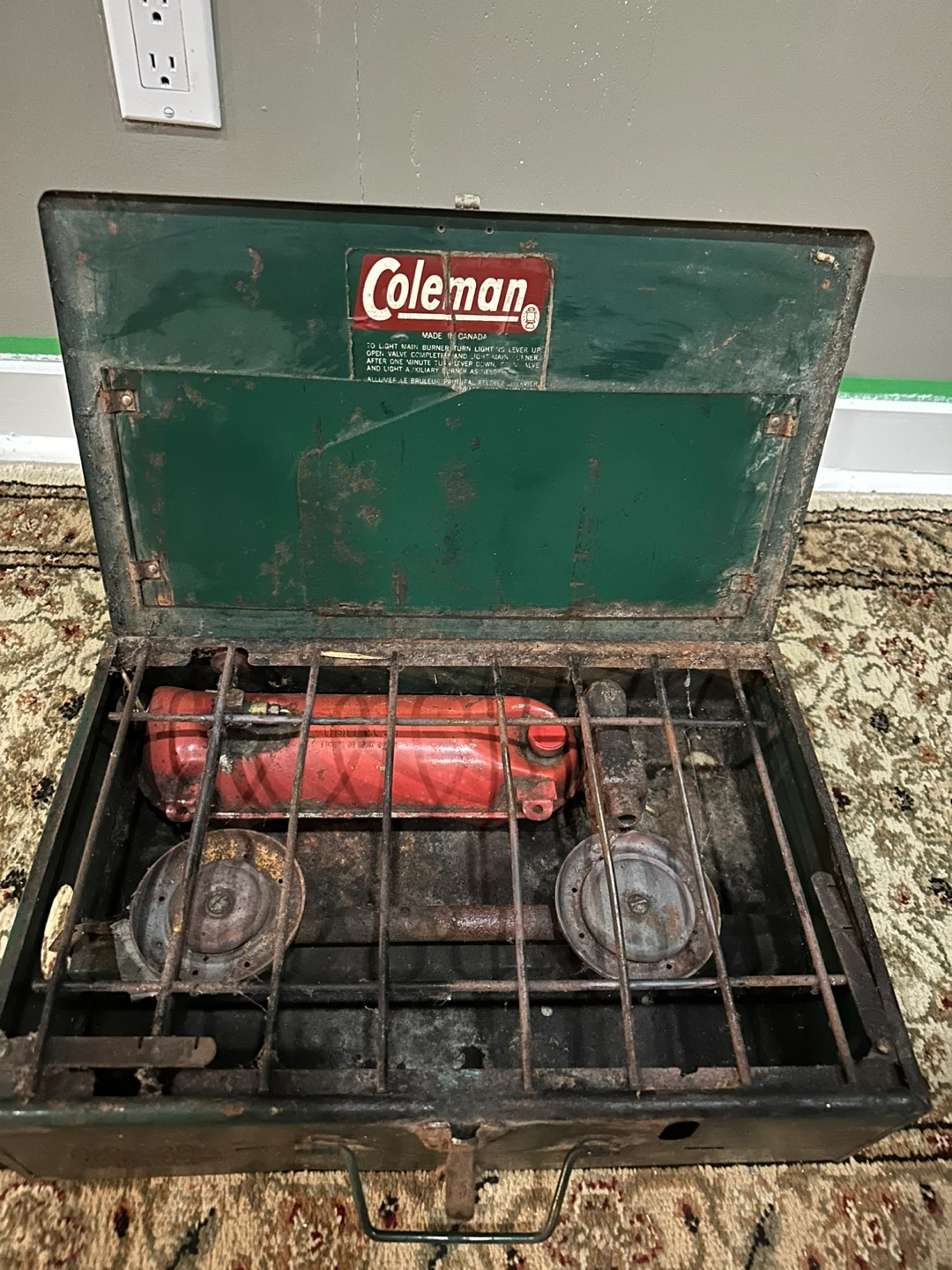 Vintage Coleman 2-Burner Camp Stove - photo 4