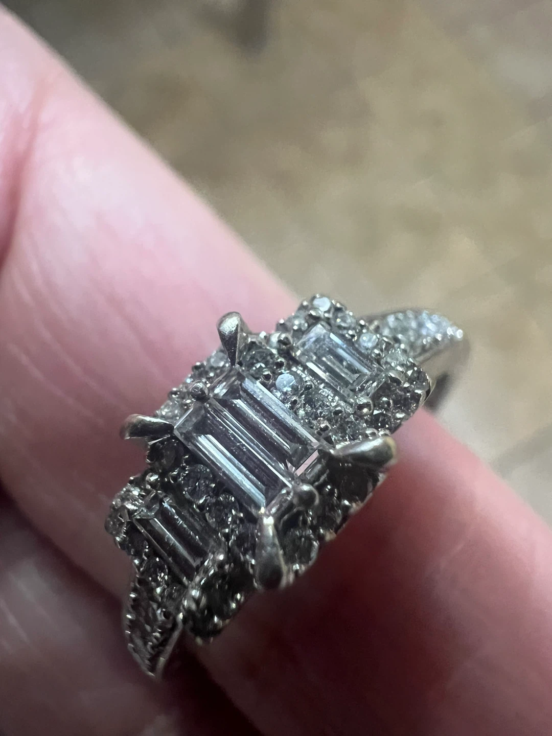 10 k Diamond Ring - photo 3