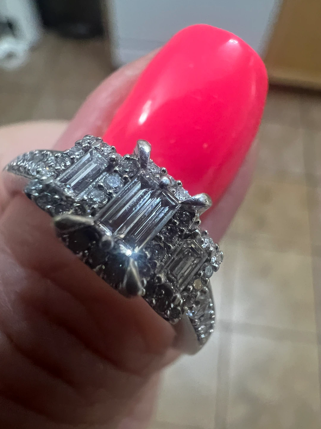 10 k Diamond Ring - photo 4