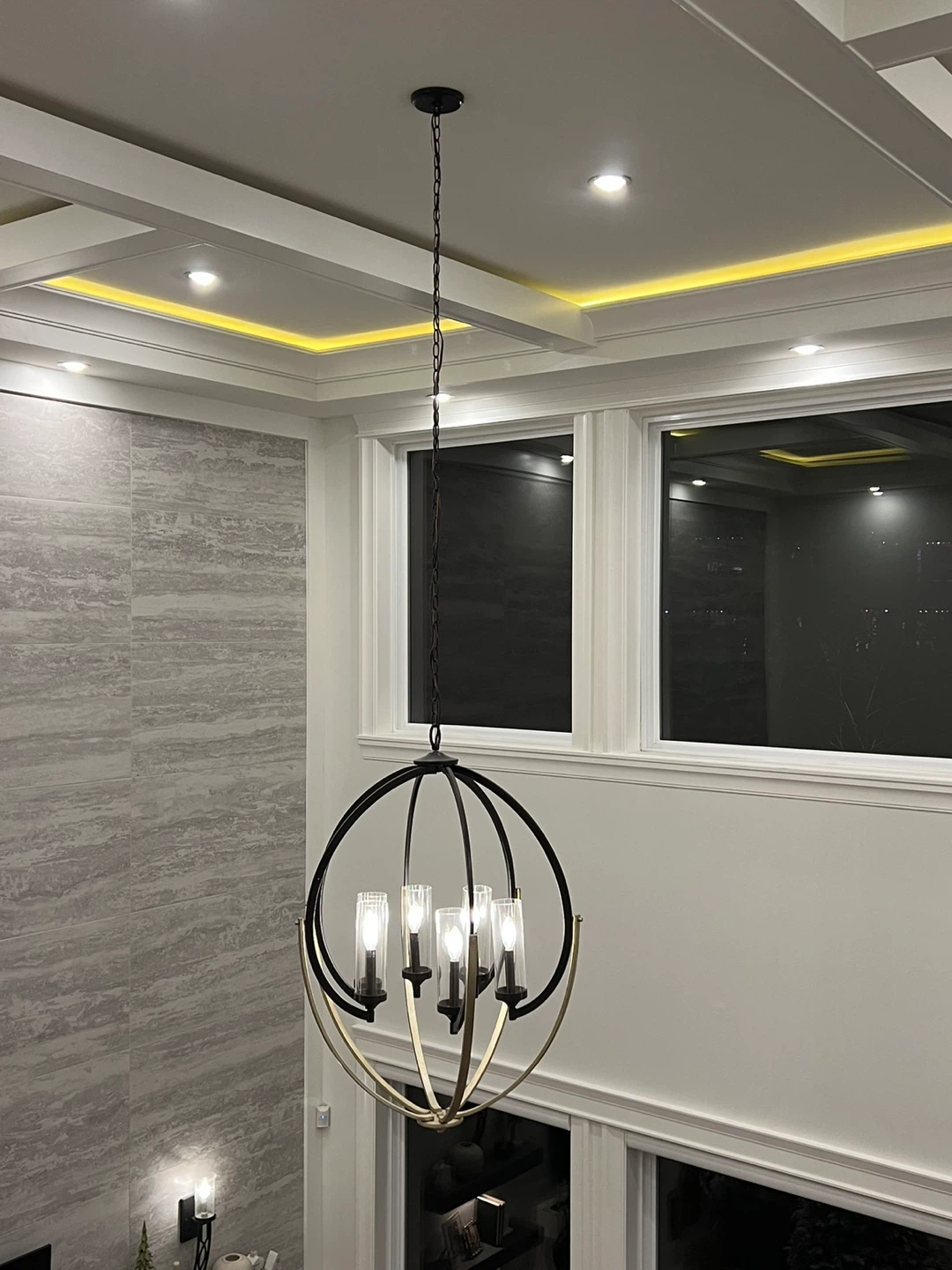 Progress Lighting Evoke Six-light Chandelier - need it gone - photo 2