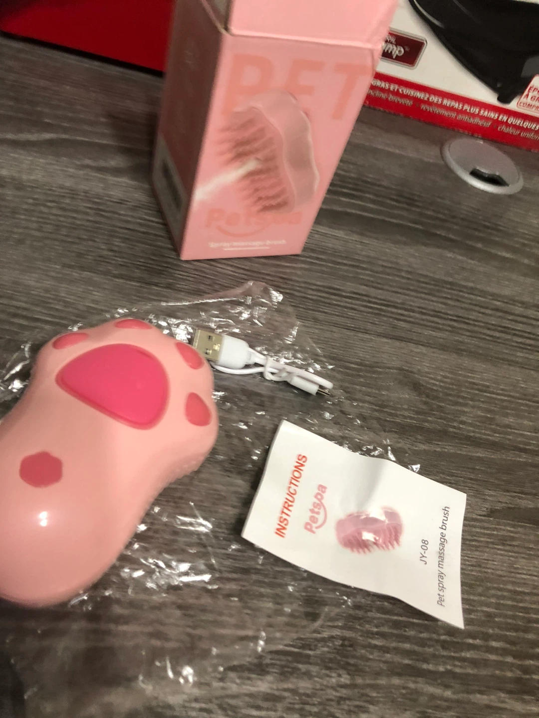 NEW- Petspa Spray Massage Brush - Pink