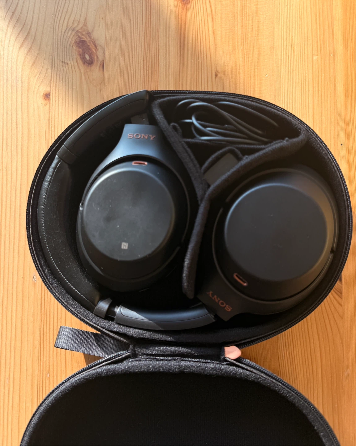 Sony WH-1000XM3 Wireless Noise Cancelling Headphones - photo 2