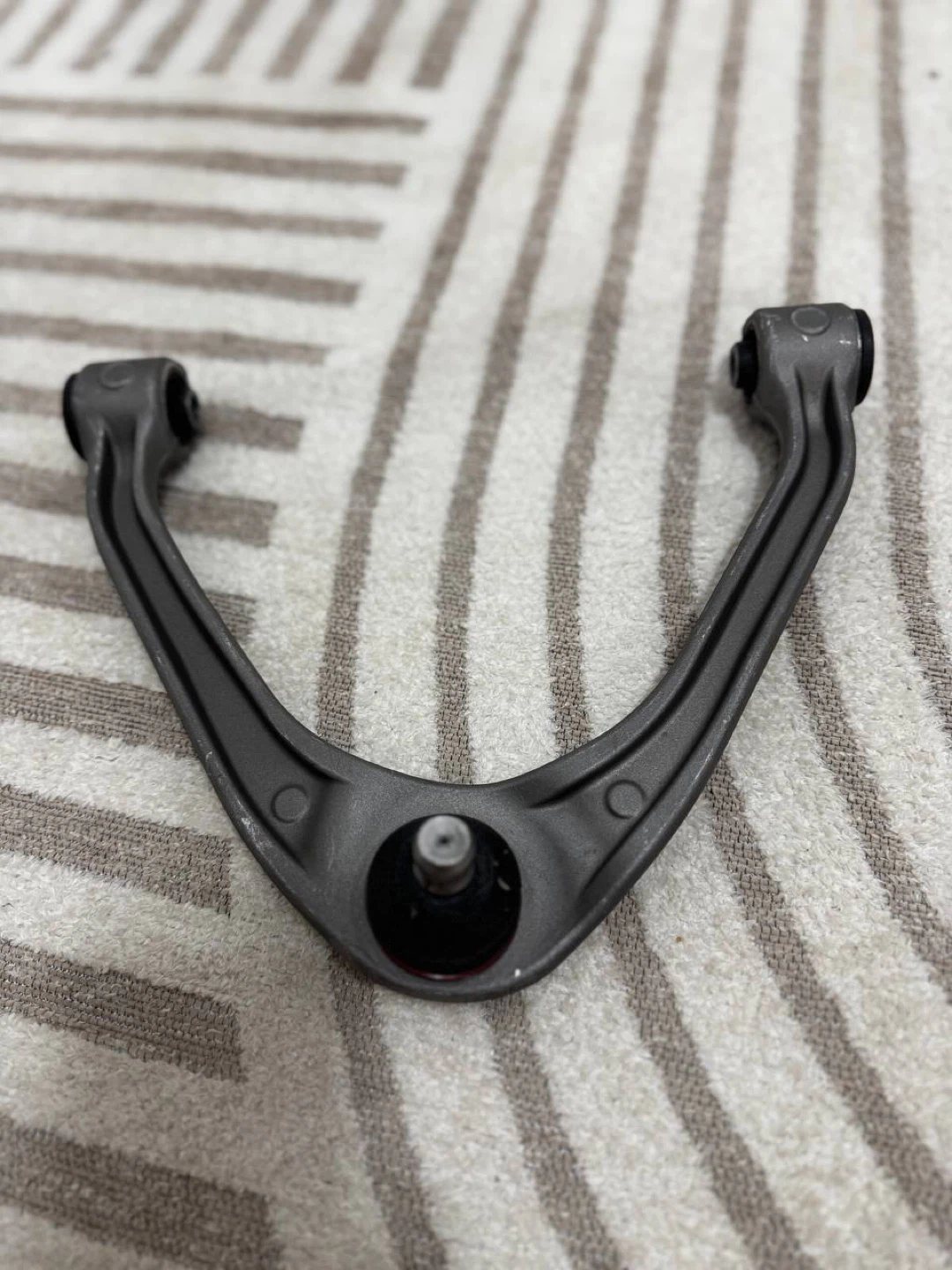 MOOG RK621600 Front Upper Control Arm w/ Ball J