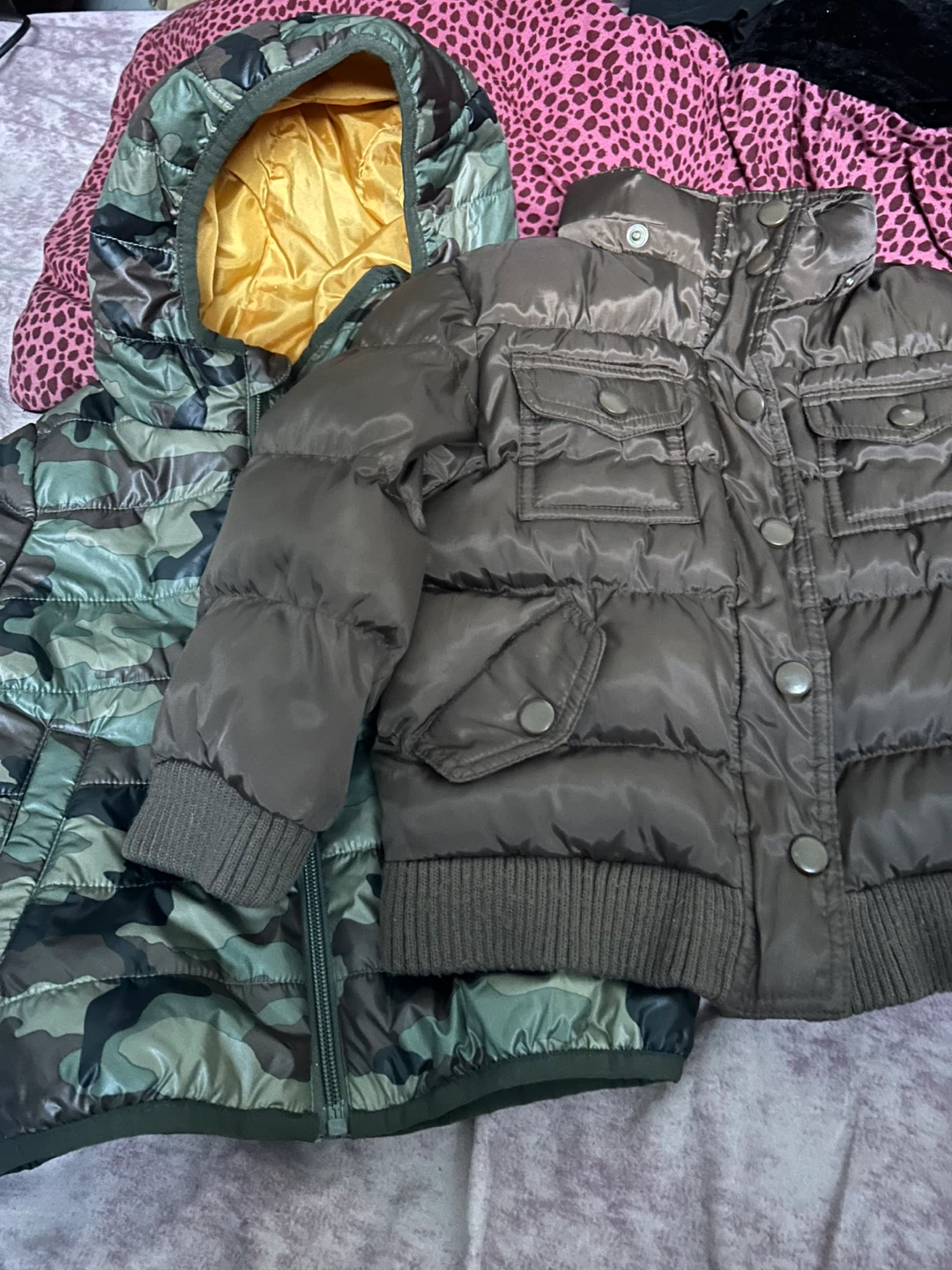 Kids Puffer Jackets - Camo & Brown 3T