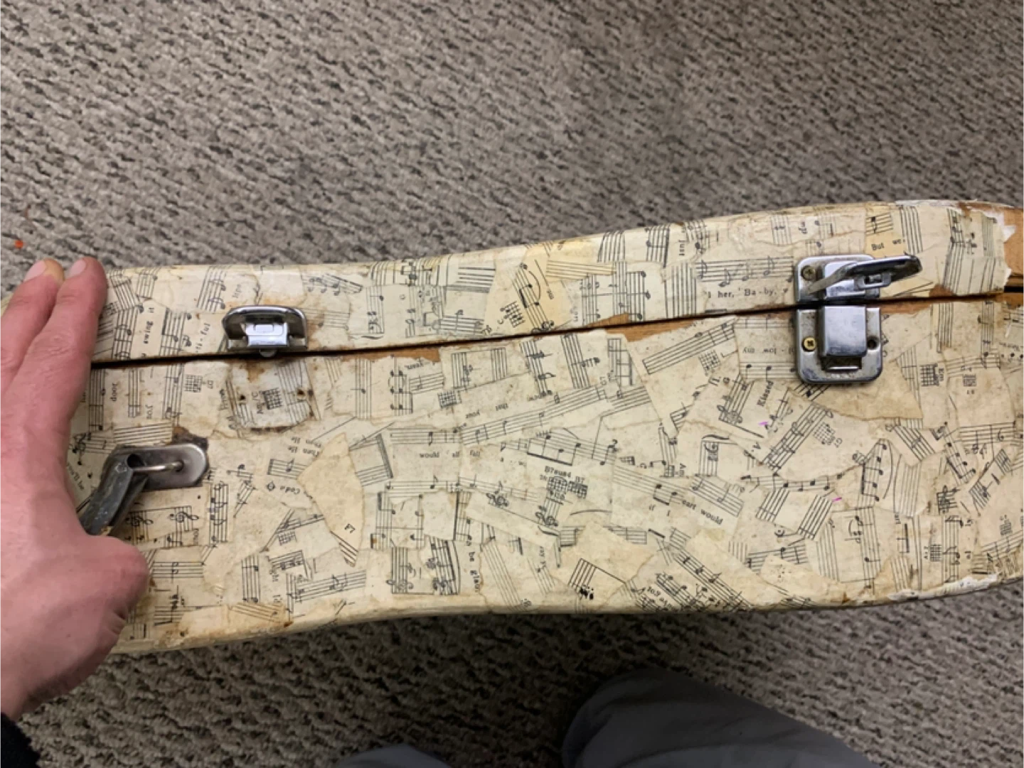 Vintage Guitar Hard Case - Used & Broken Latch - photo 4