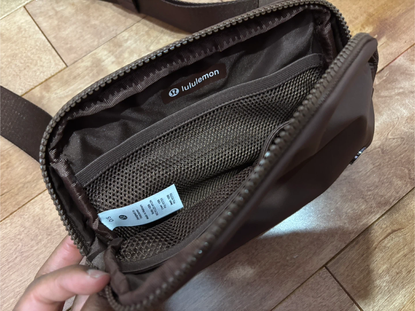 Lululemon Belt Bag - photo 3