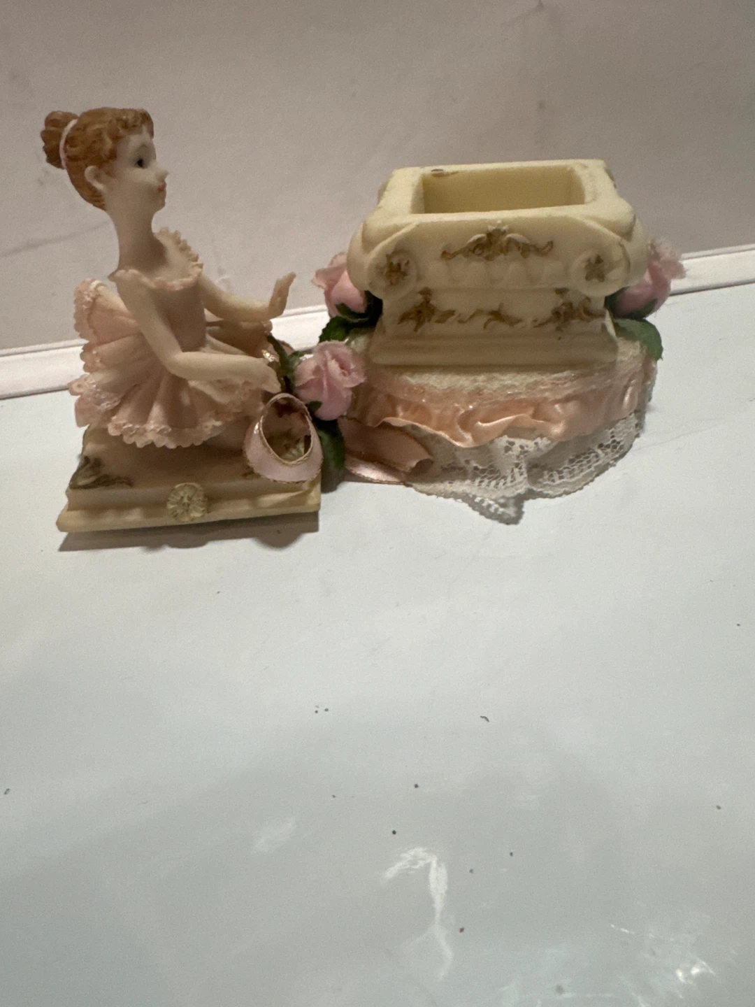 Ballerina Figurine Trinket Box - photo 3