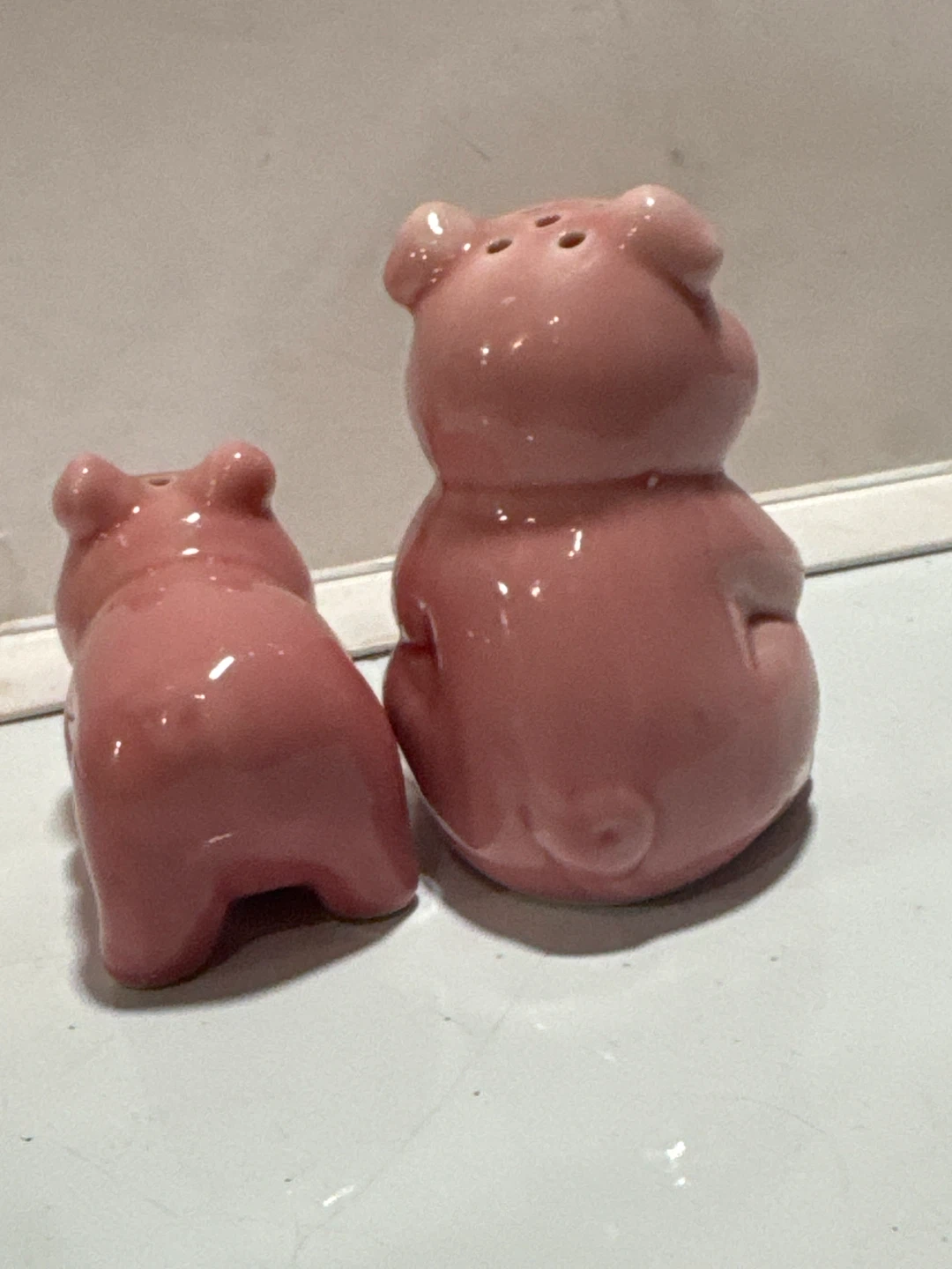 Pink Piggy Salt & Pepper Shakers - photo 3