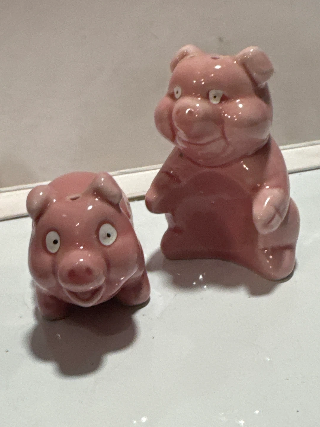 Pink Piggy Salt & Pepper Shakers - photo 2