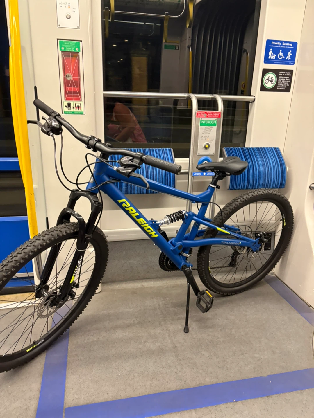 Raleigh Transfer Mountain Bike - photo 2