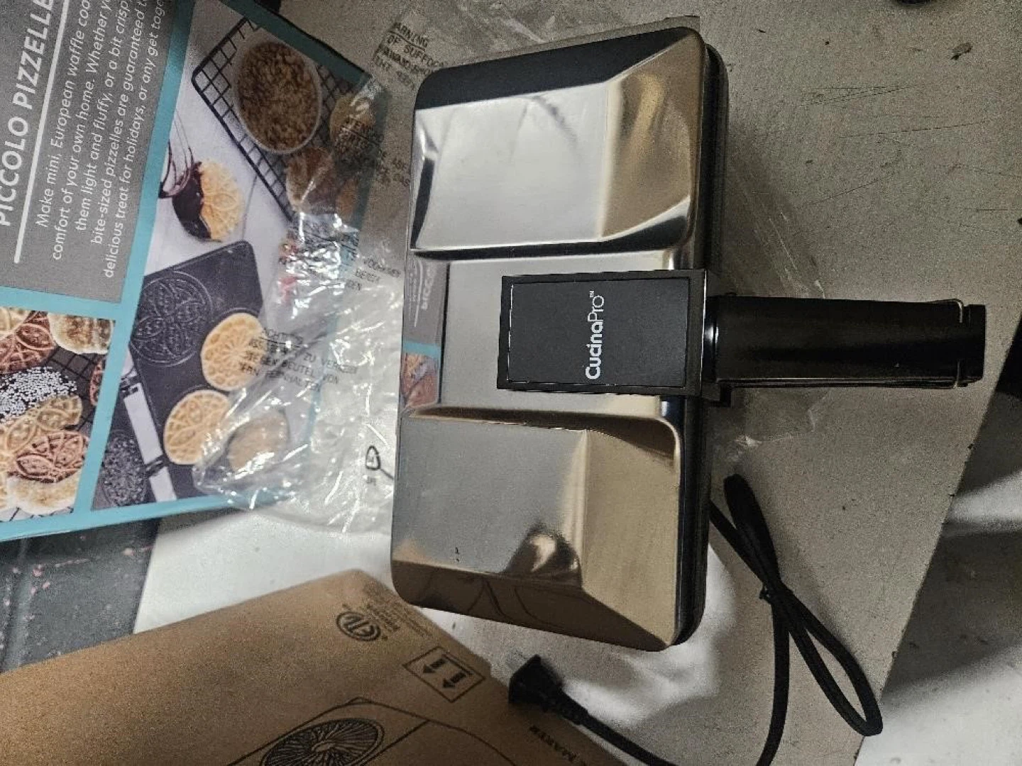 Mini Pizzelle Waffle Iron 4 Cookies at Once - photo 4