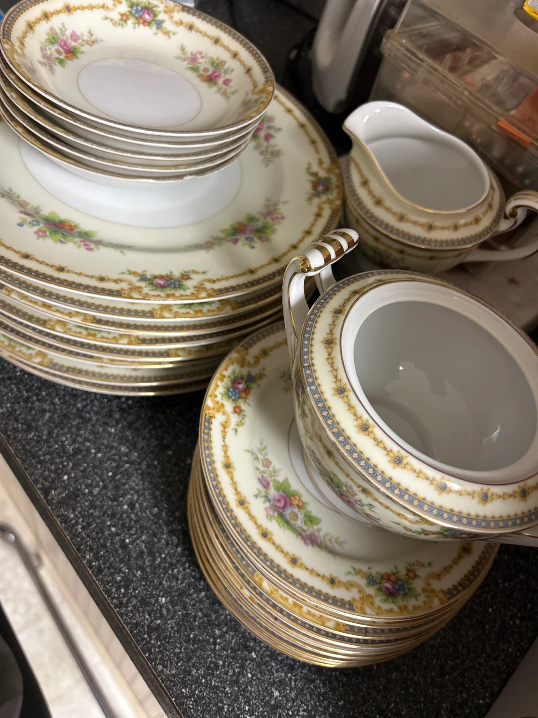 Gold China Floral Dinnerware Set - photo 2