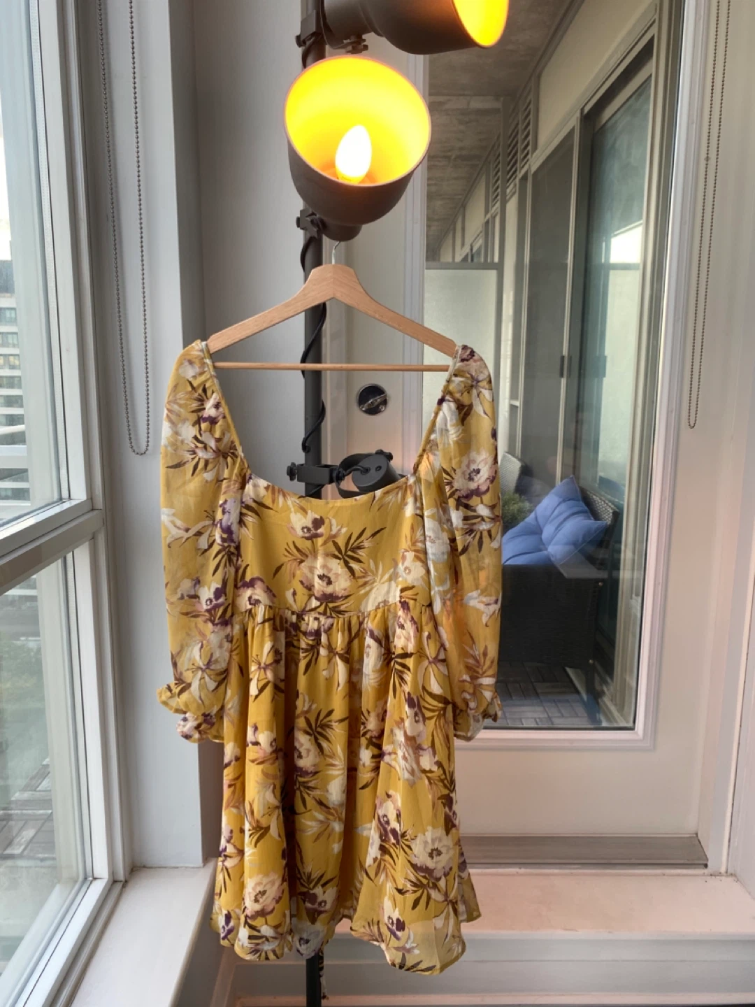Brand New The Latest Scoop Isabel Floral Dress - Medium