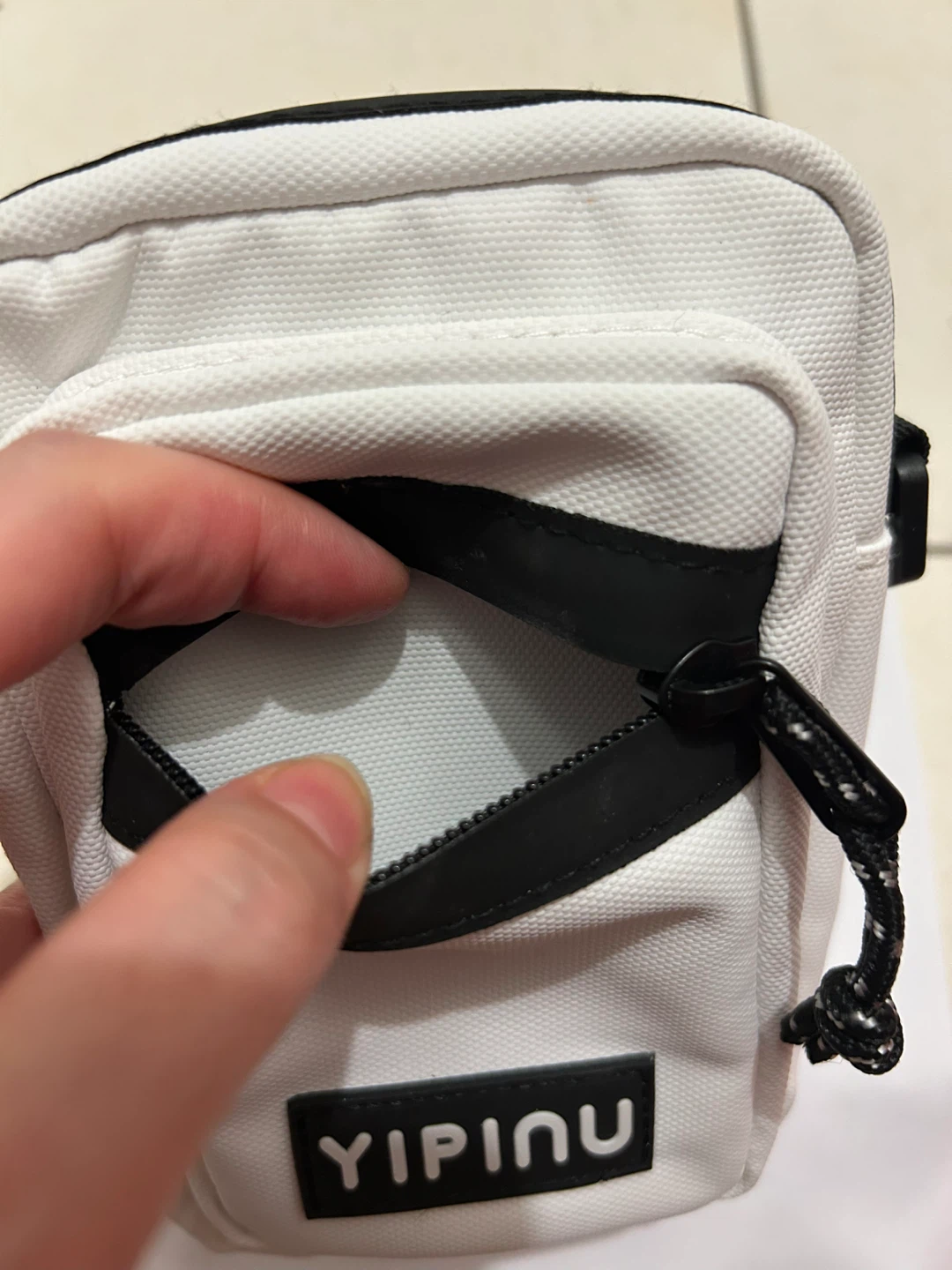 Brand New YIPINU Waterproof Crossbody Bag - White (NWT) - photo 5