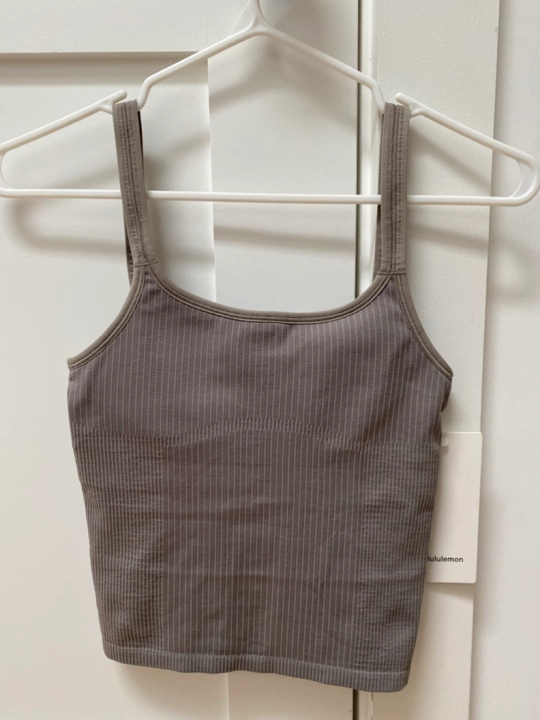 Lululemon Ebb to Street Cropped Tank - Size 4 - Brand new!