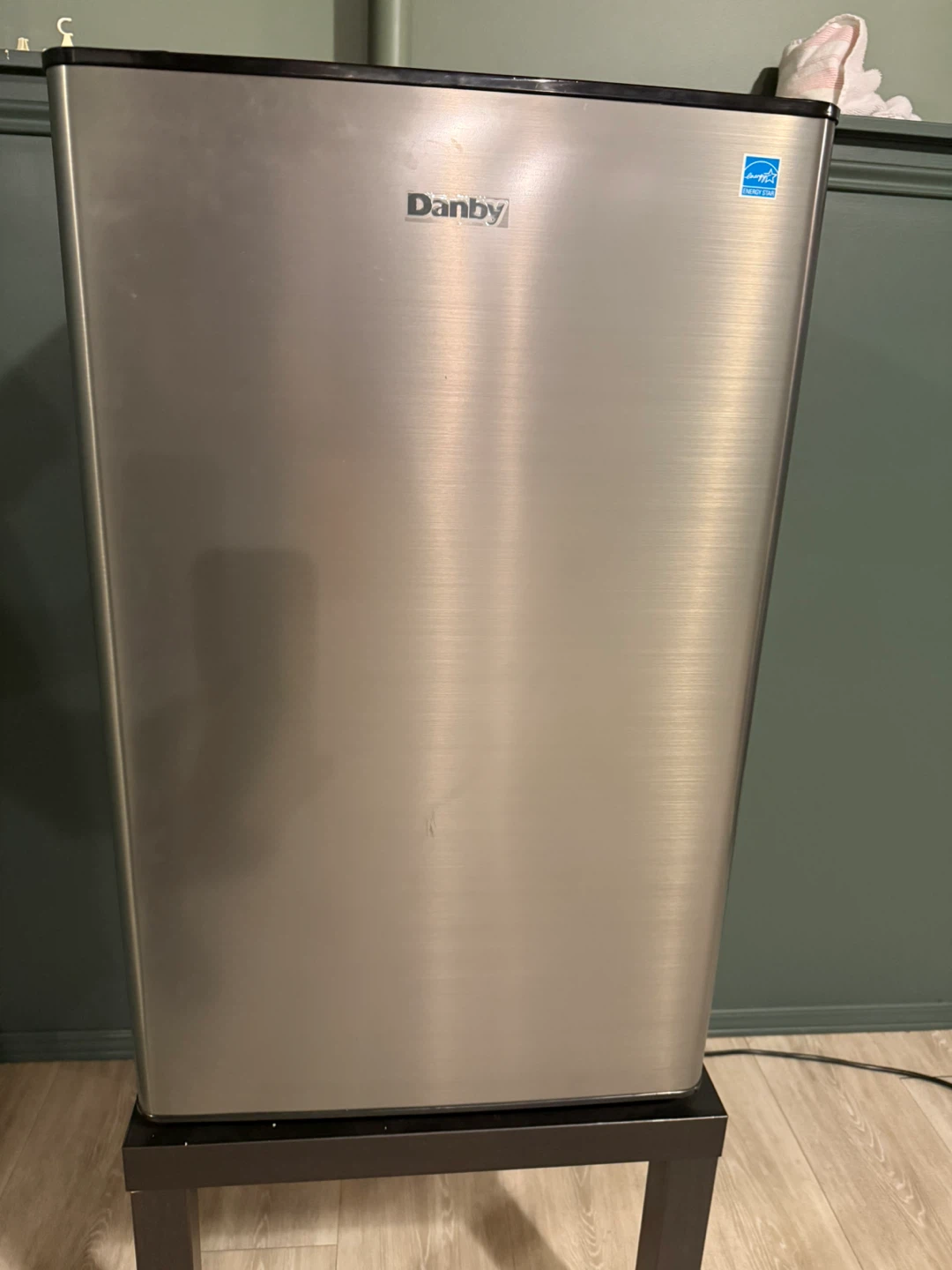 Danby Designer DBC120BLS Beverage Center
