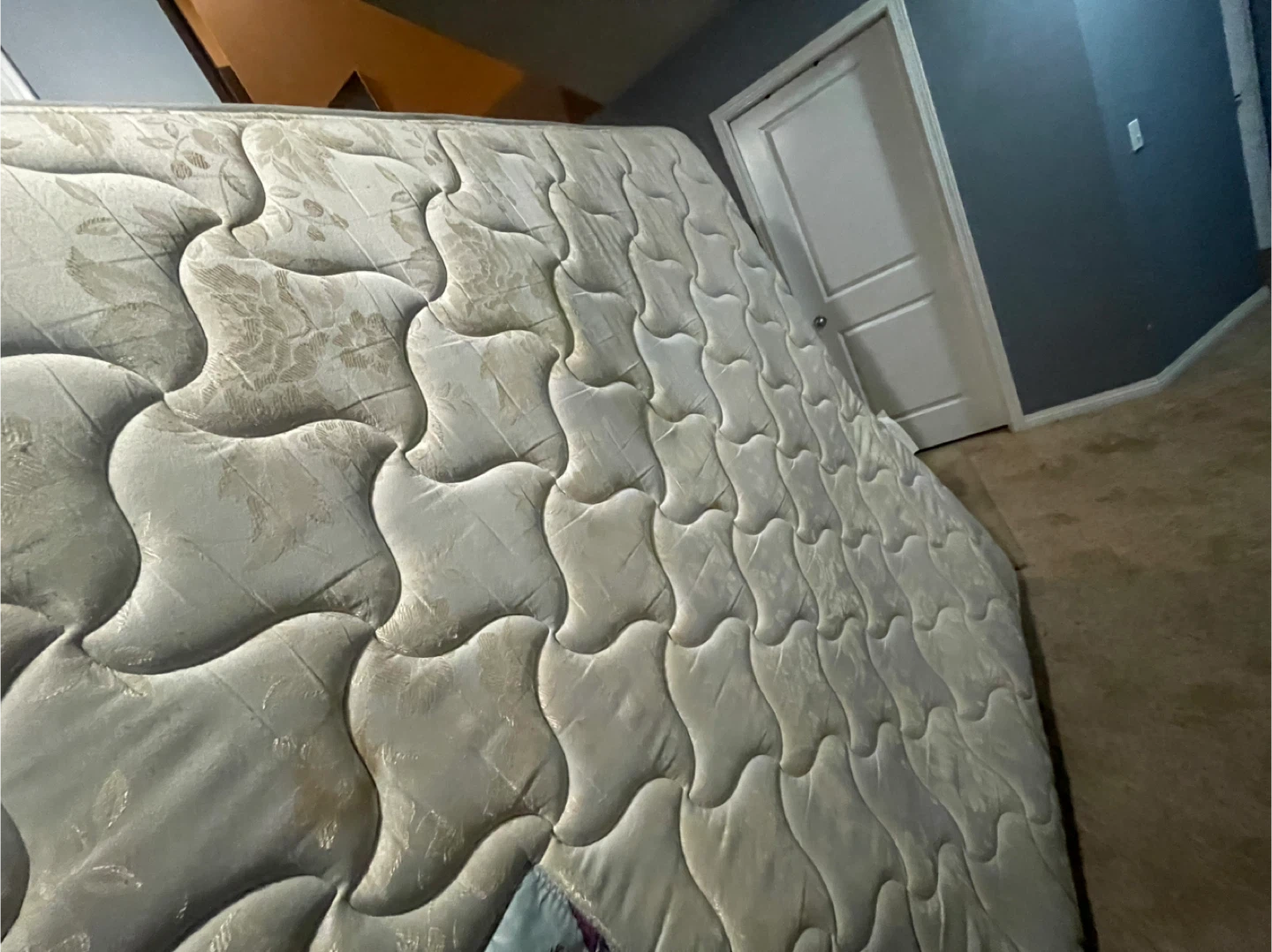 Sealy Posturepedic Emerald II Mattress- King - photo 2