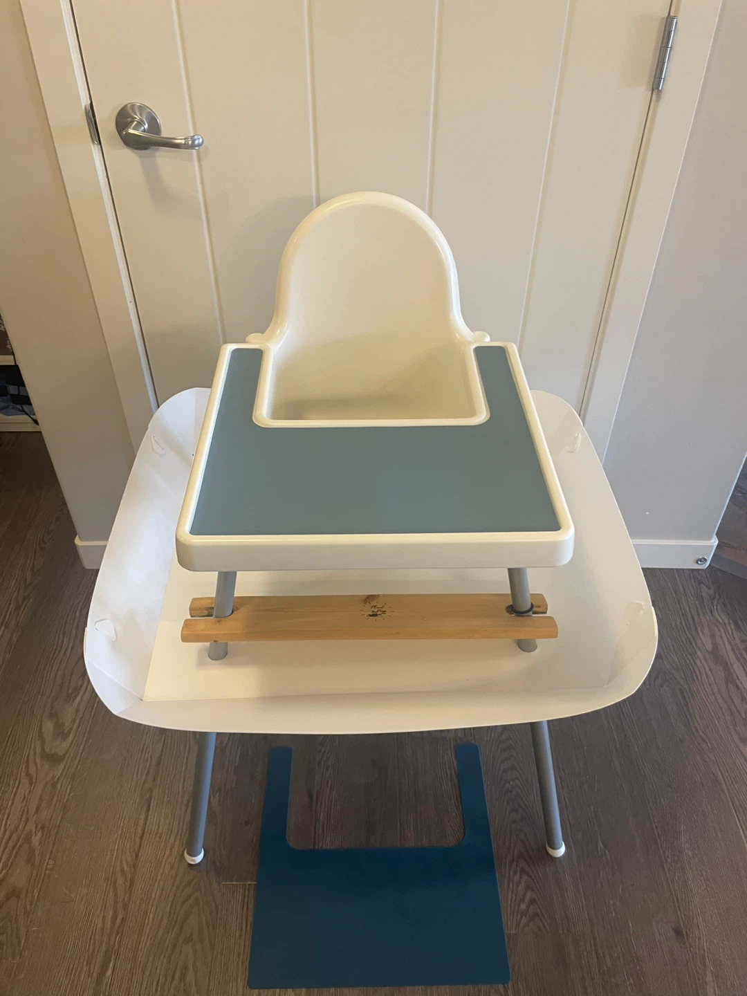 Antilope IKEA Highchair with Accessories. - photo 2