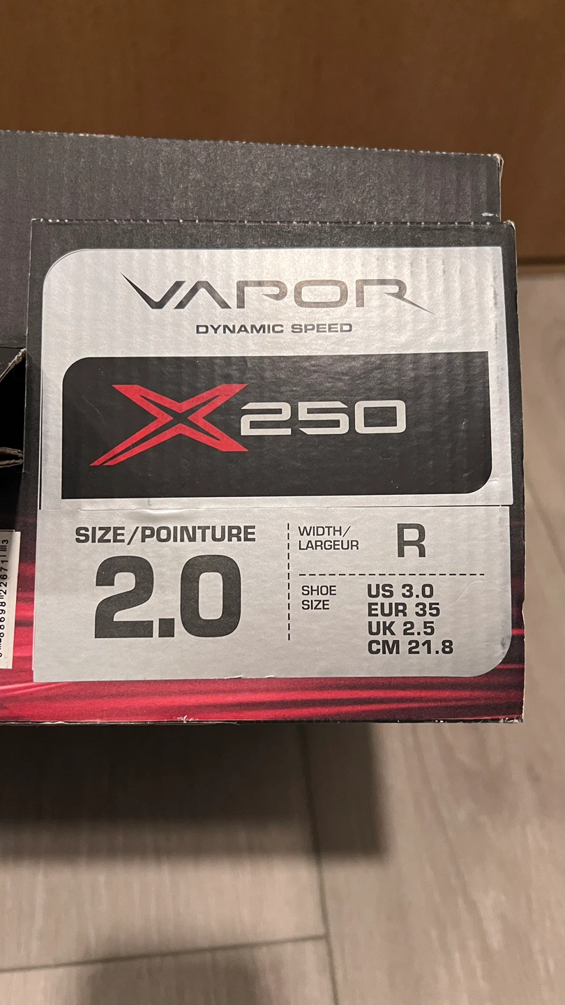 Helmet and Bauer Vapor X250 Youth Ice Skates - Size US 3.0 - photo 3