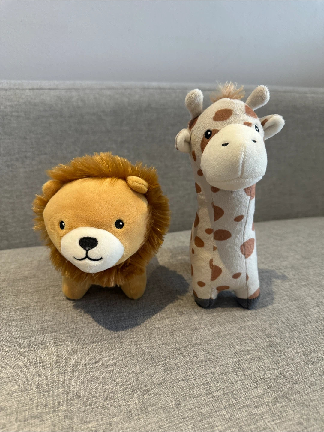 Lion & Giraffe Plush Toys