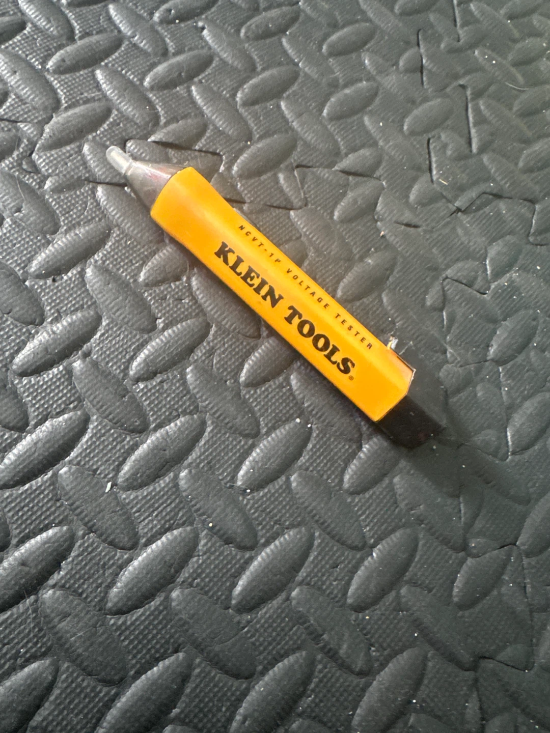 Klein Tools NCVT-1P Voltage Tester