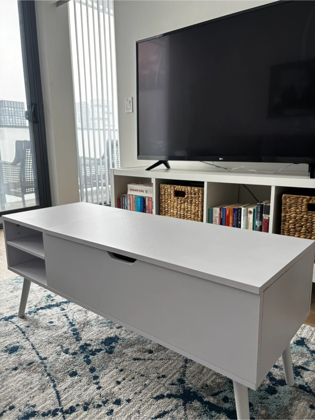 White Lift Top Coffee Table - photo 2