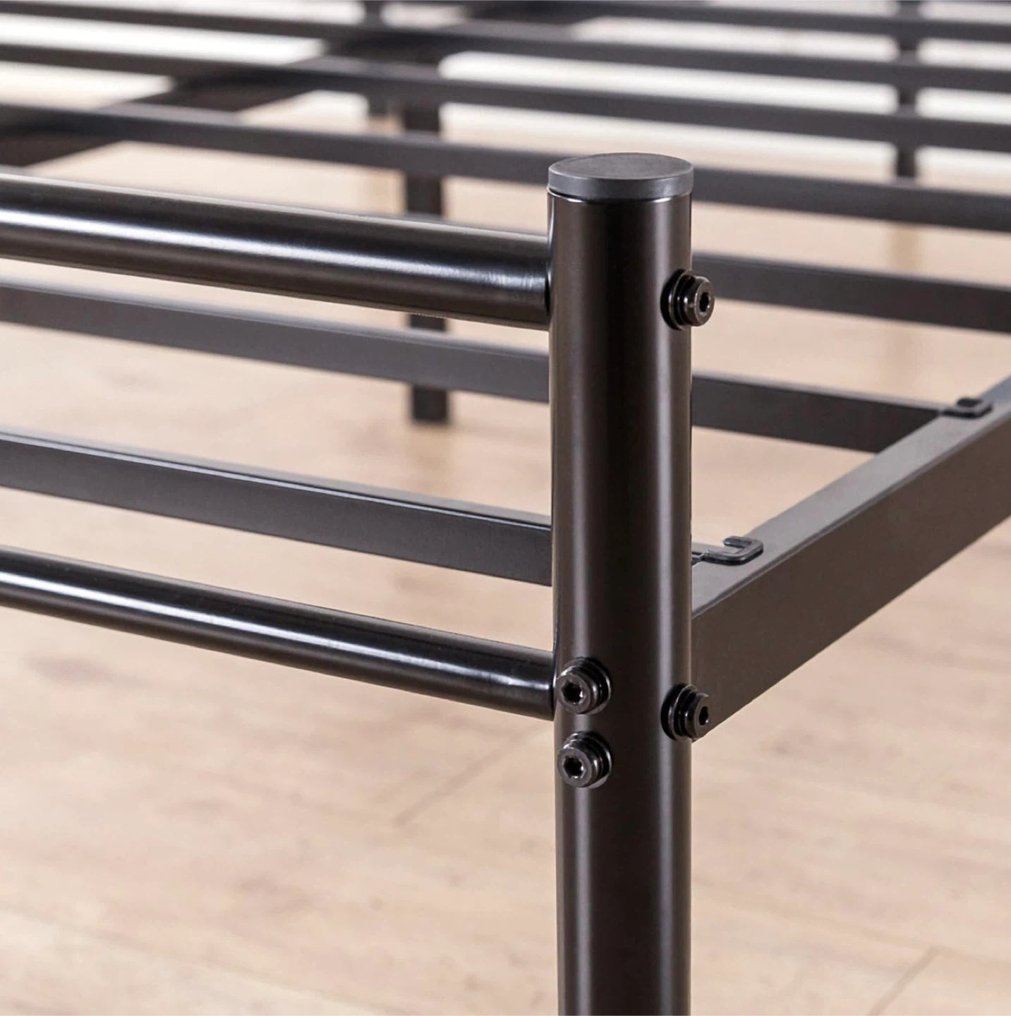 Black Metal Bed Frame - King Size - Zinus - photo 2