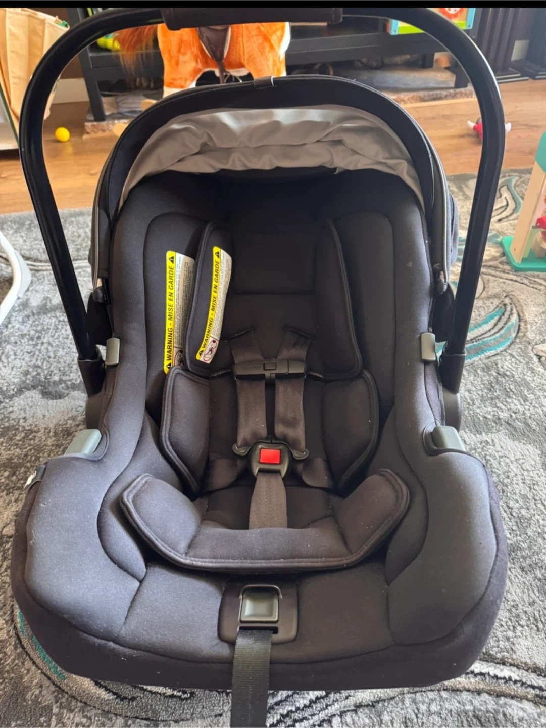 Nuna Pipa Infant Car Seat - Black