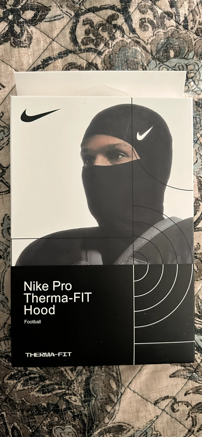 Nike Pro Therma-FIT Hood - Football