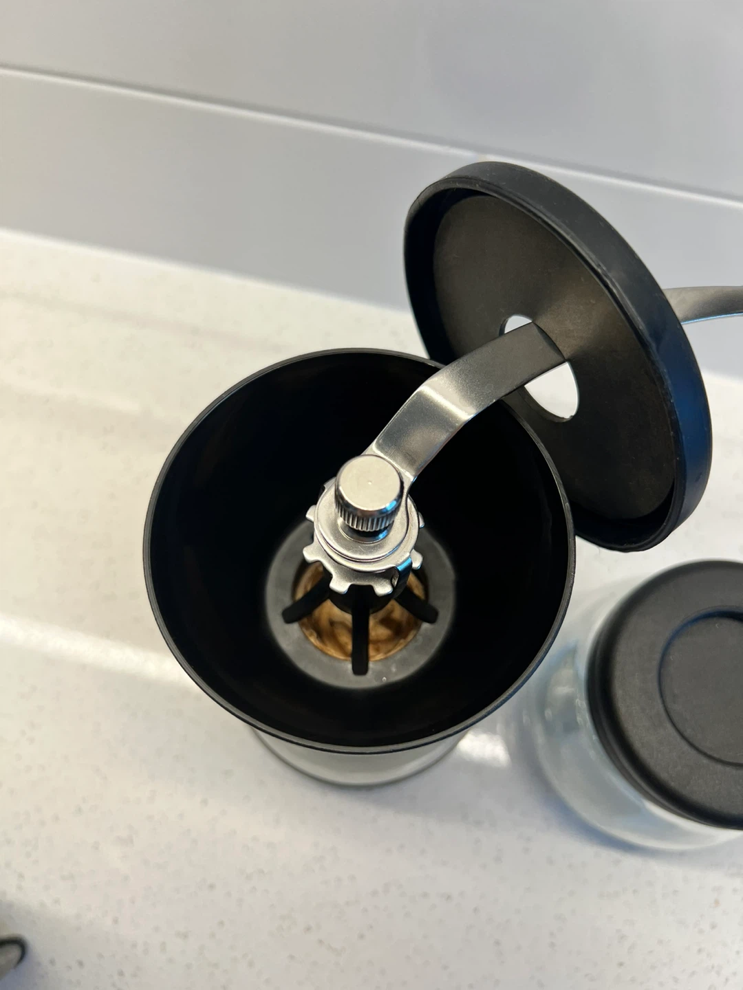Manual coffee grinder - photo 2