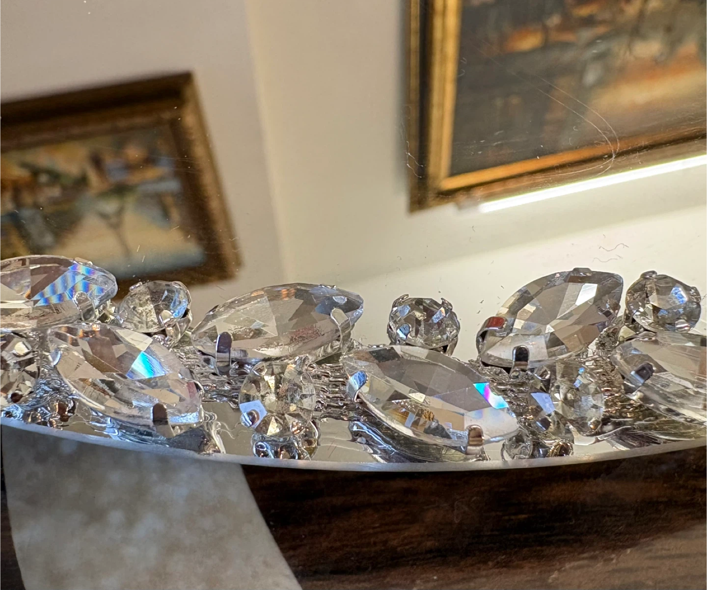 Round mirror tray with silver glass crystal rhinestone trim - photo 4