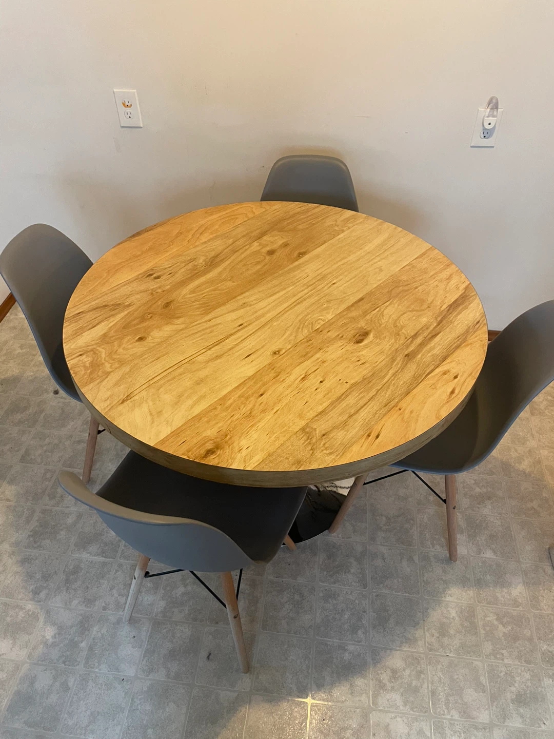 Round Wooden Dining Table with 4 Gray Chairs - photo 3
