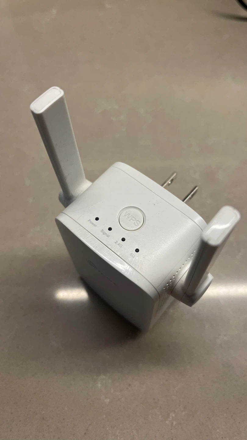 TP-Link AC1200 Dual-Band WiFi Mesh Extender - New in Box! - photo 3