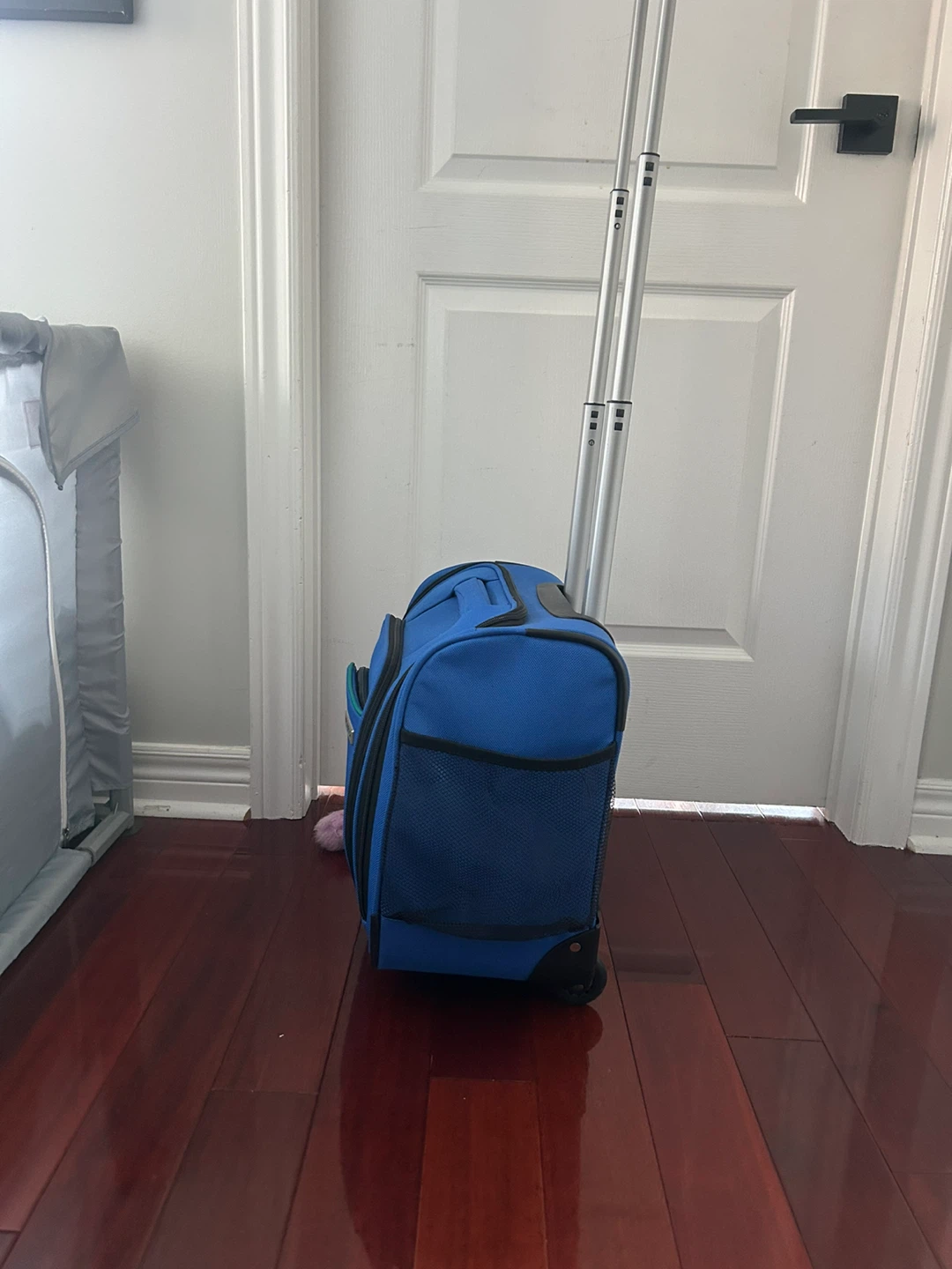 WestJet Blue Rolling Carry-On Luggage - photo 4