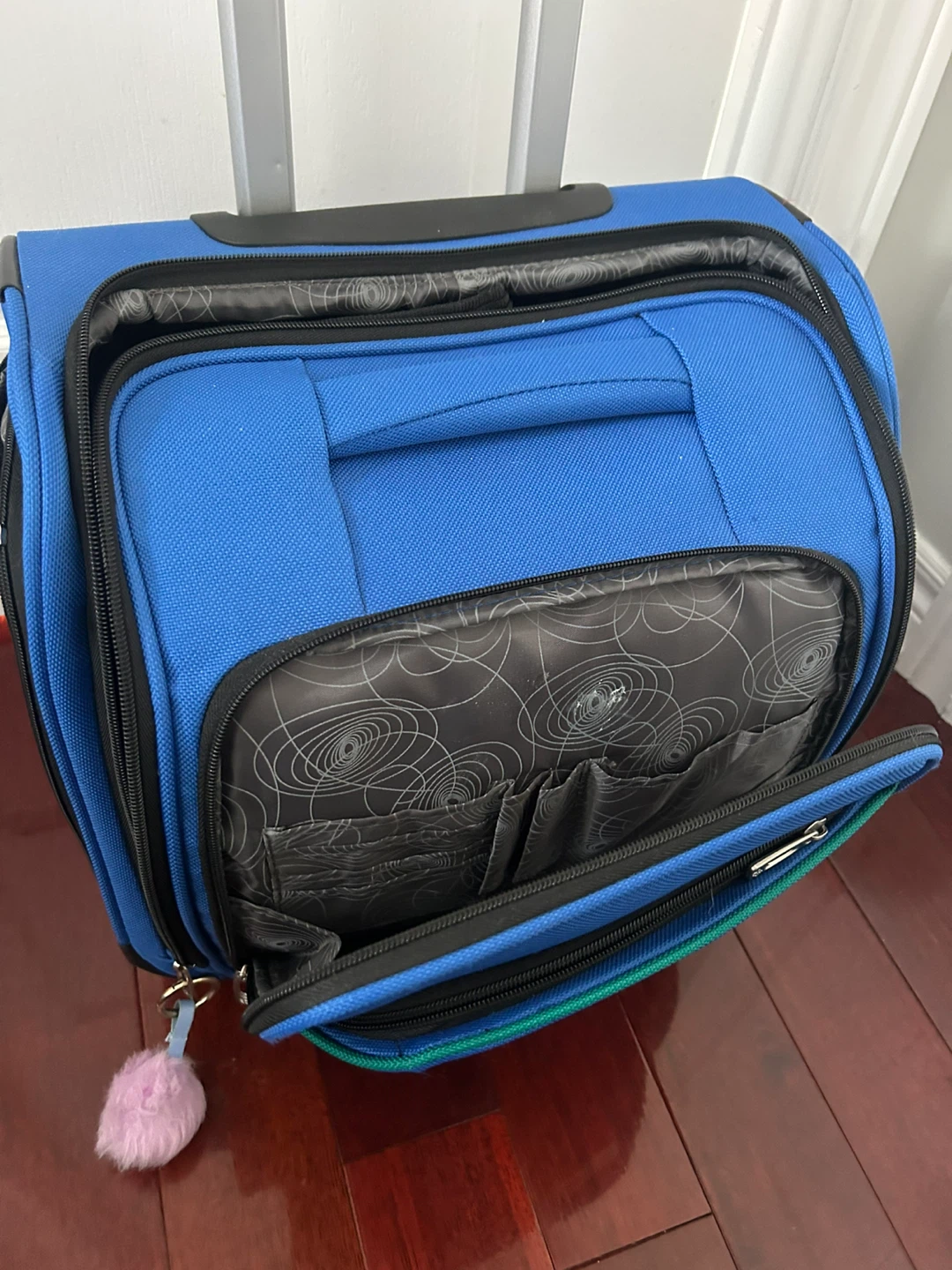 WestJet Blue Rolling Carry-On Luggage - photo 5