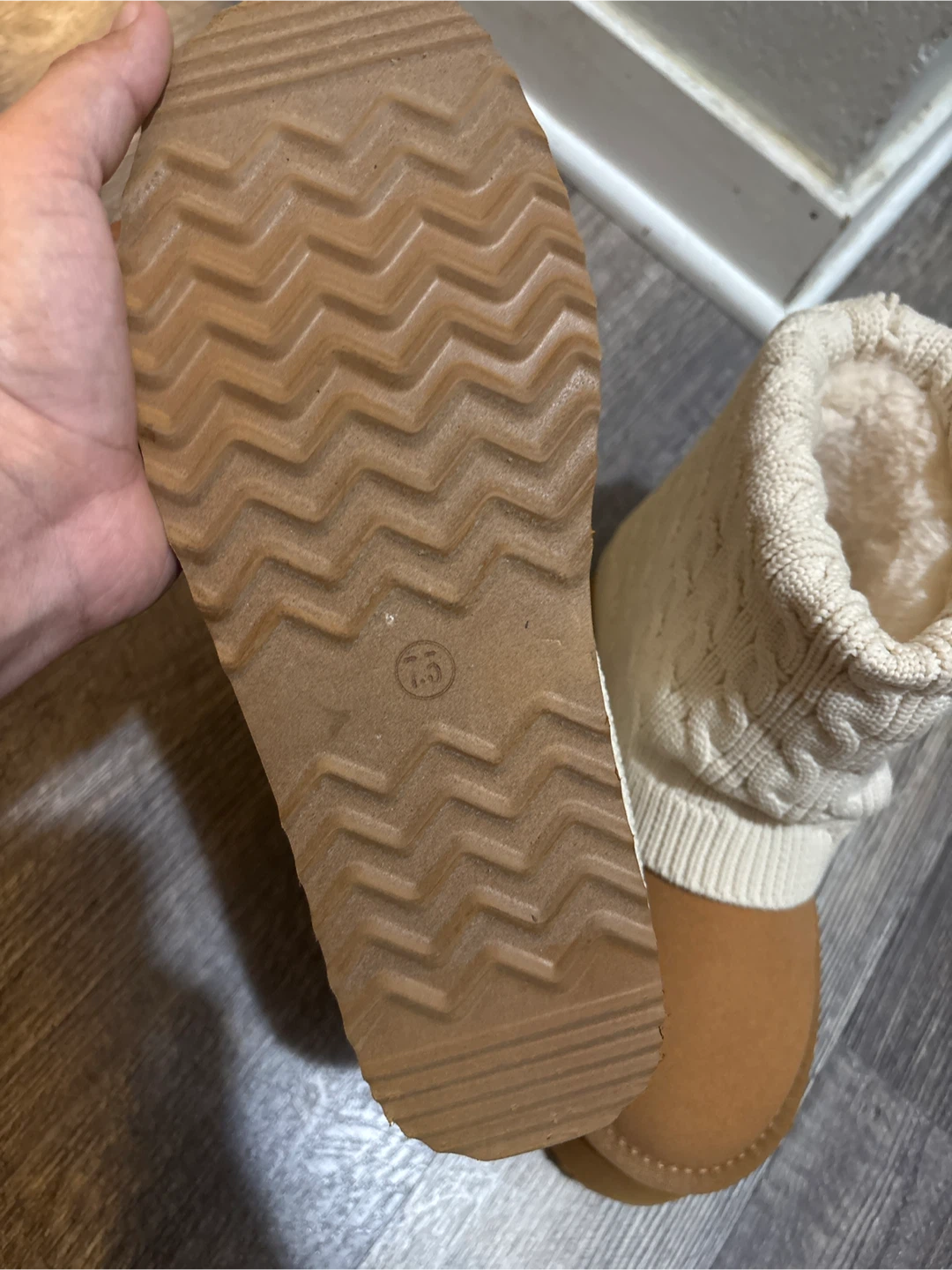 UGG Knit Cuff Boots - Size 7.5 - photo 4