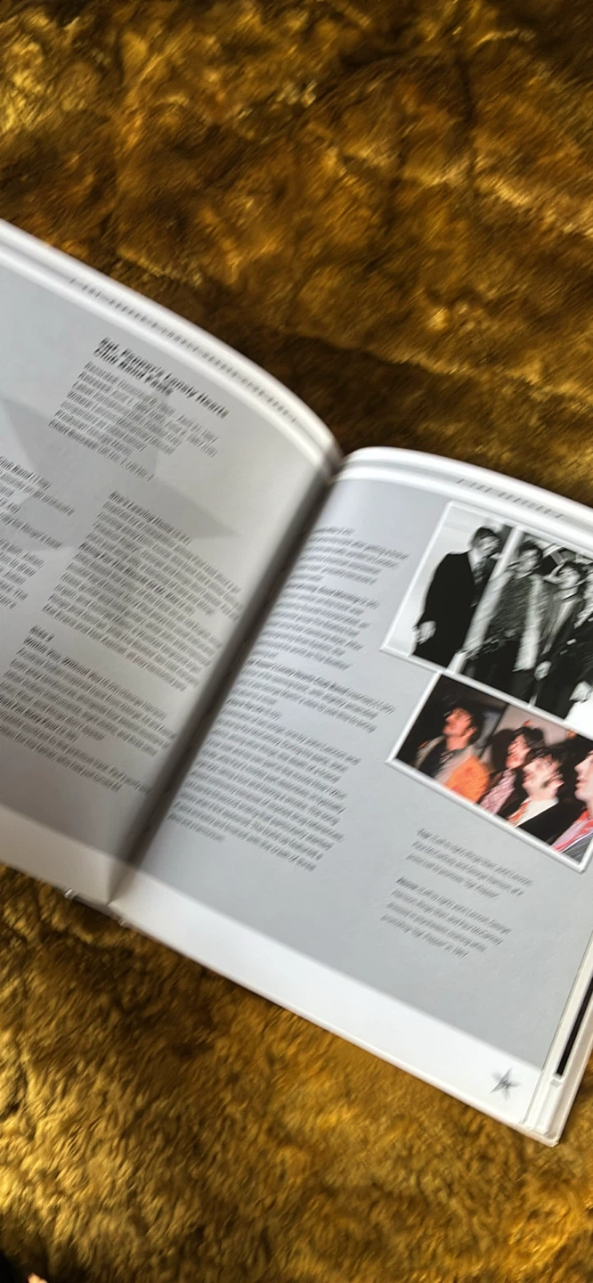The Beatles: Beatlemania for Fans of the Fab Four - photo 3