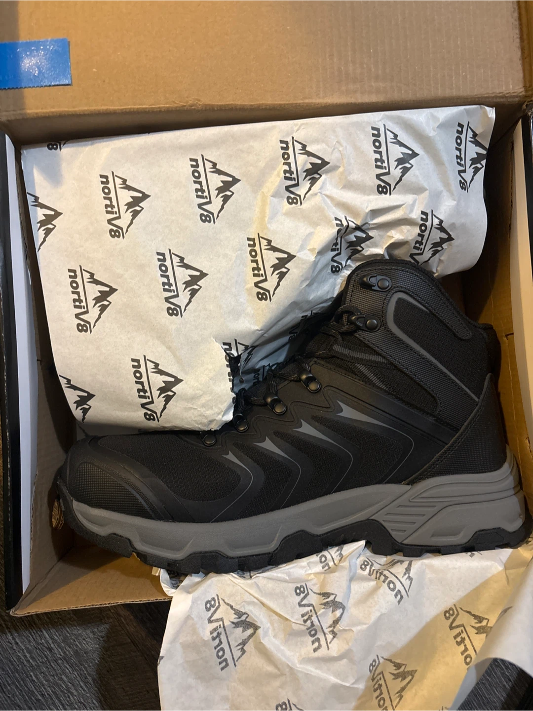 nortiv8 Men's Waterproof Hiking Boots - Size 9
