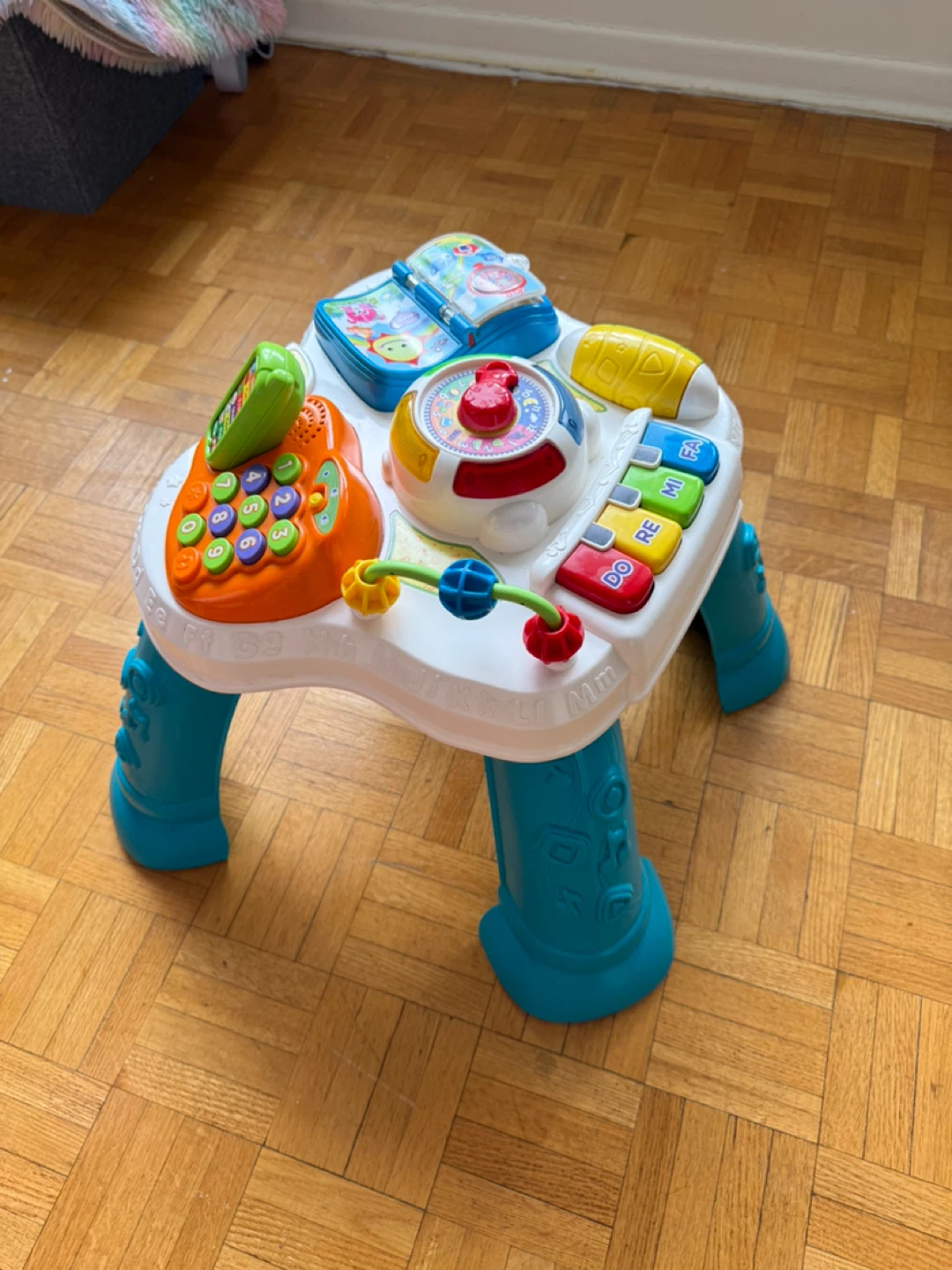 VTech Turn and Learn Activity Table